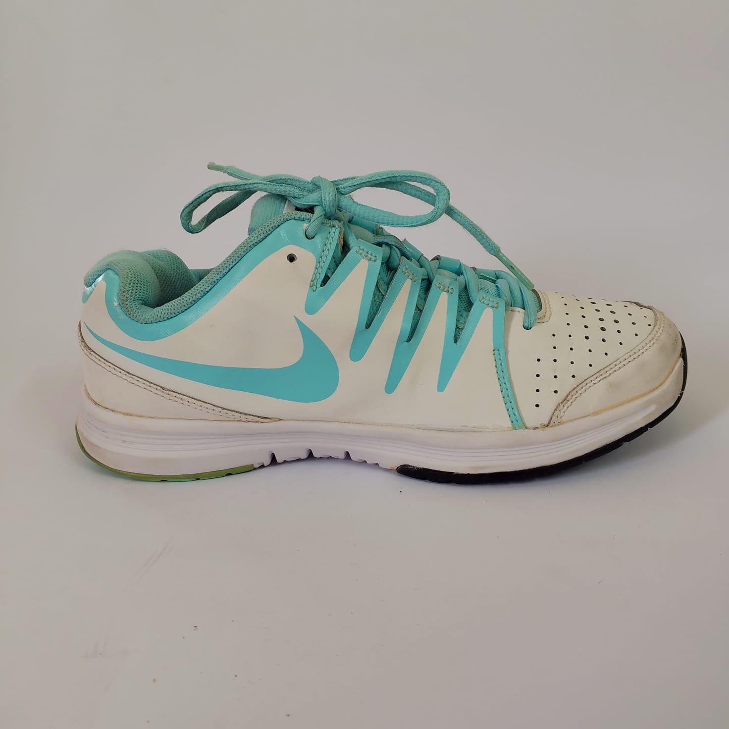 Nike Vapor Court tennis